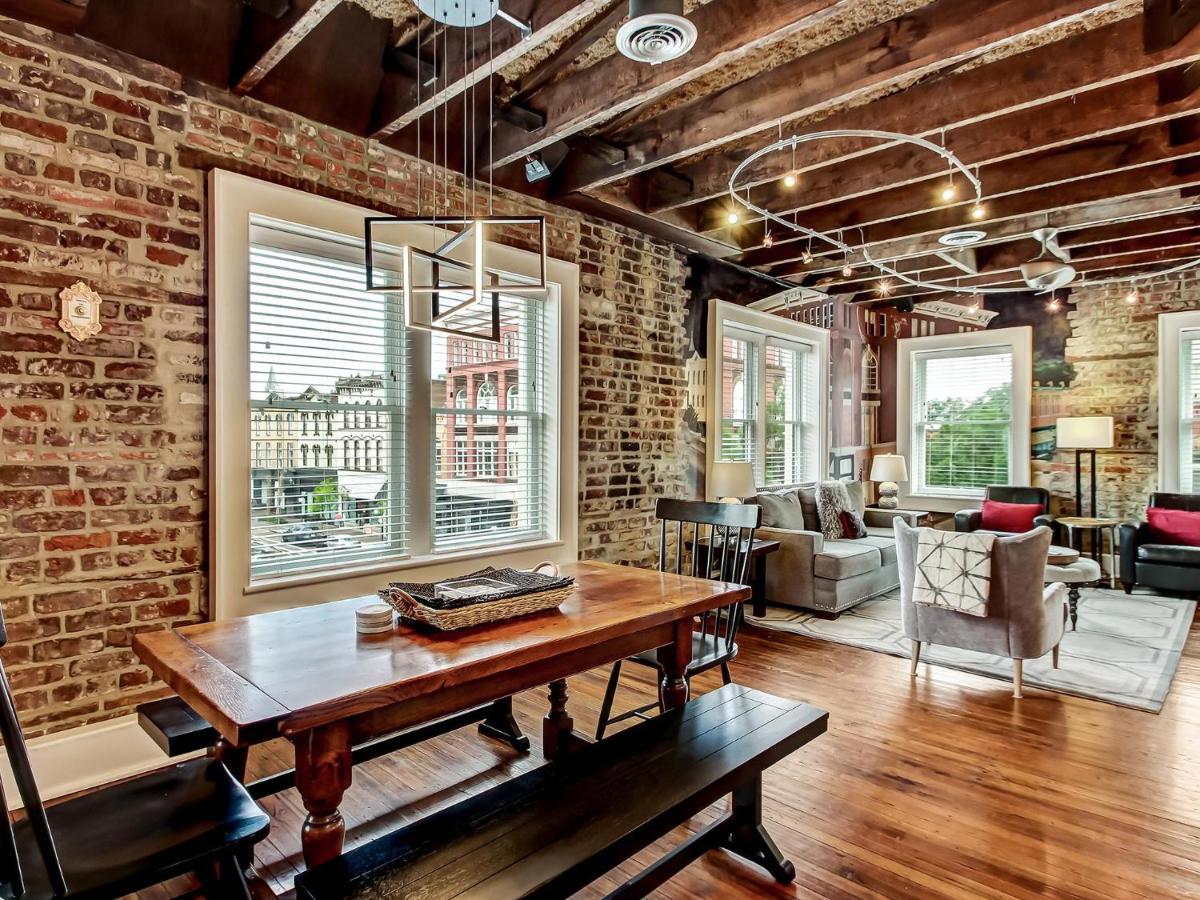 サバンナBroughton Corner Loftアパートメント エクステリア 写真